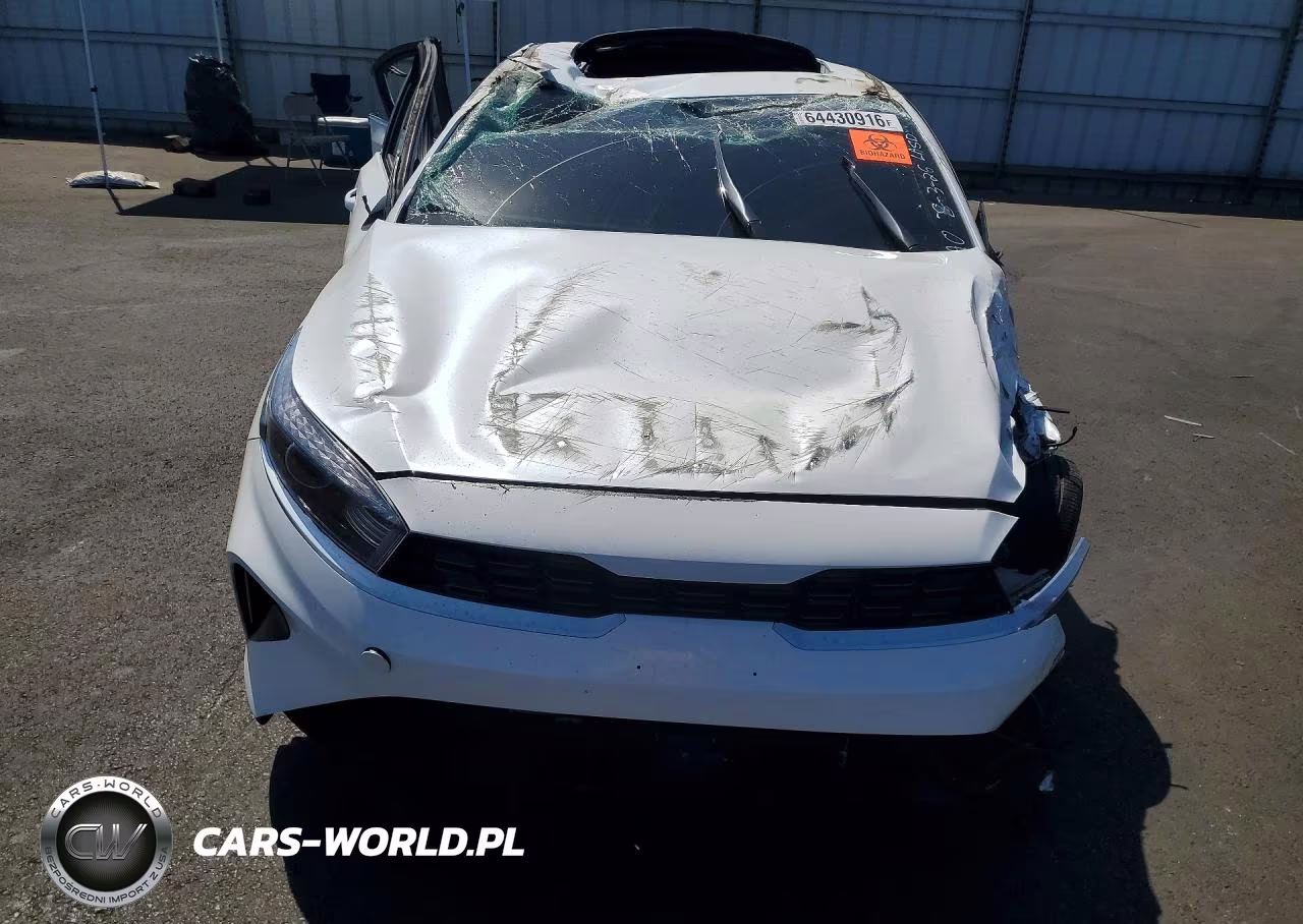 2023 Kia Forte Gt Line VIN:3KPF54AD9PE633814 - 5