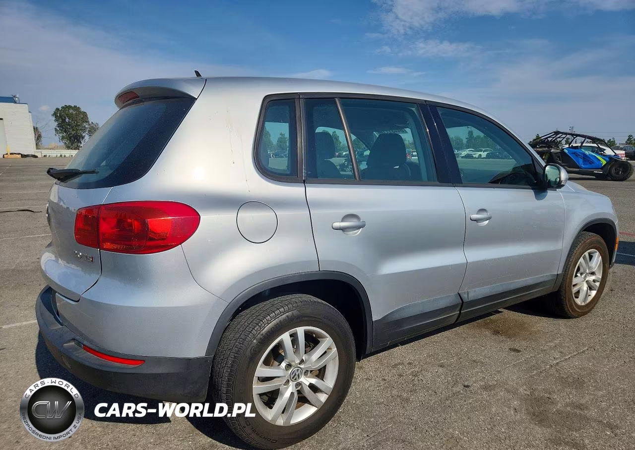 2013 Volkswagen Tiguan S VIN:WVGAV3AX4DW606578 - 3