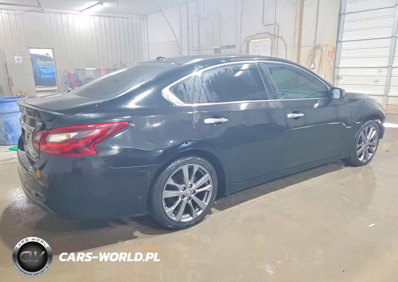2018 Nissan Altima 2.5 Sr VIN:1N4AL3AP9JC173949 - 3