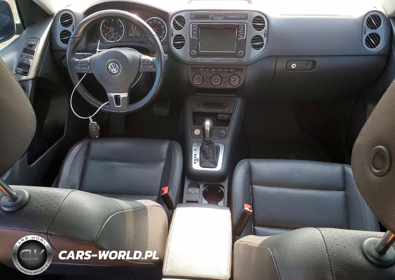 2016 Volkswagen Tiguan S VIN:WVGBV7AX0GW515176 - 8