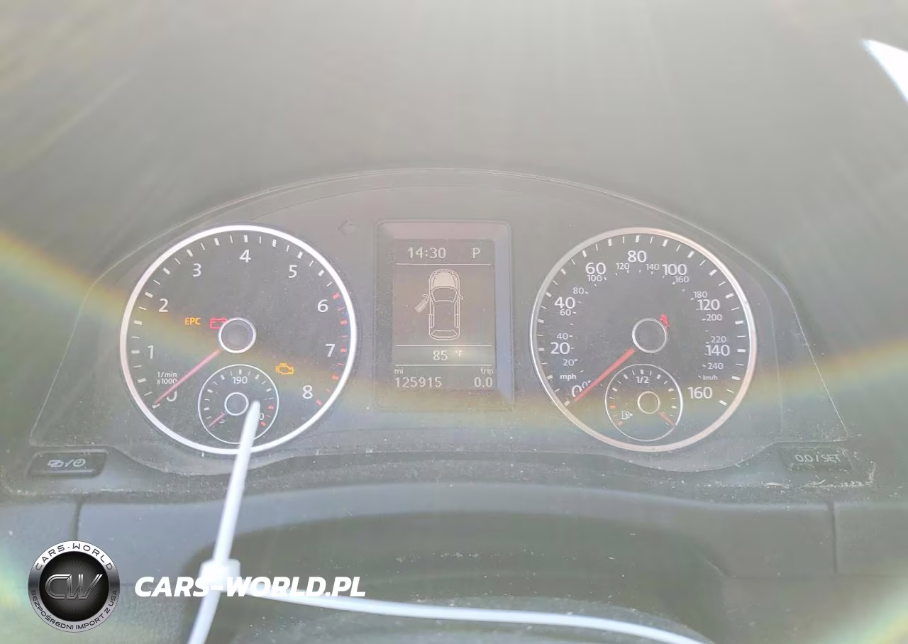 2016 Volkswagen Tiguan S VIN:WVGBV7AX0GW515176 - 9