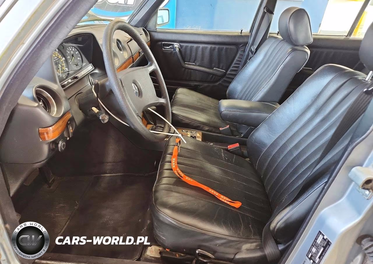 1983 Mercedes-Benz 300 Dt VIN:WDBAB33A3DB027576 - 7