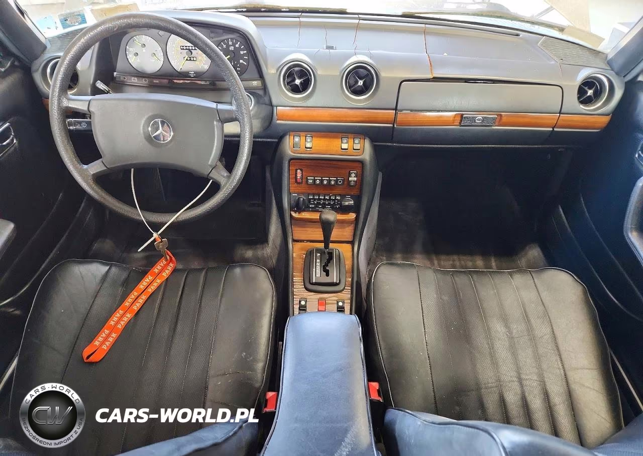 1983 Mercedes-Benz 300 Dt VIN:WDBAB33A3DB027576 - 8