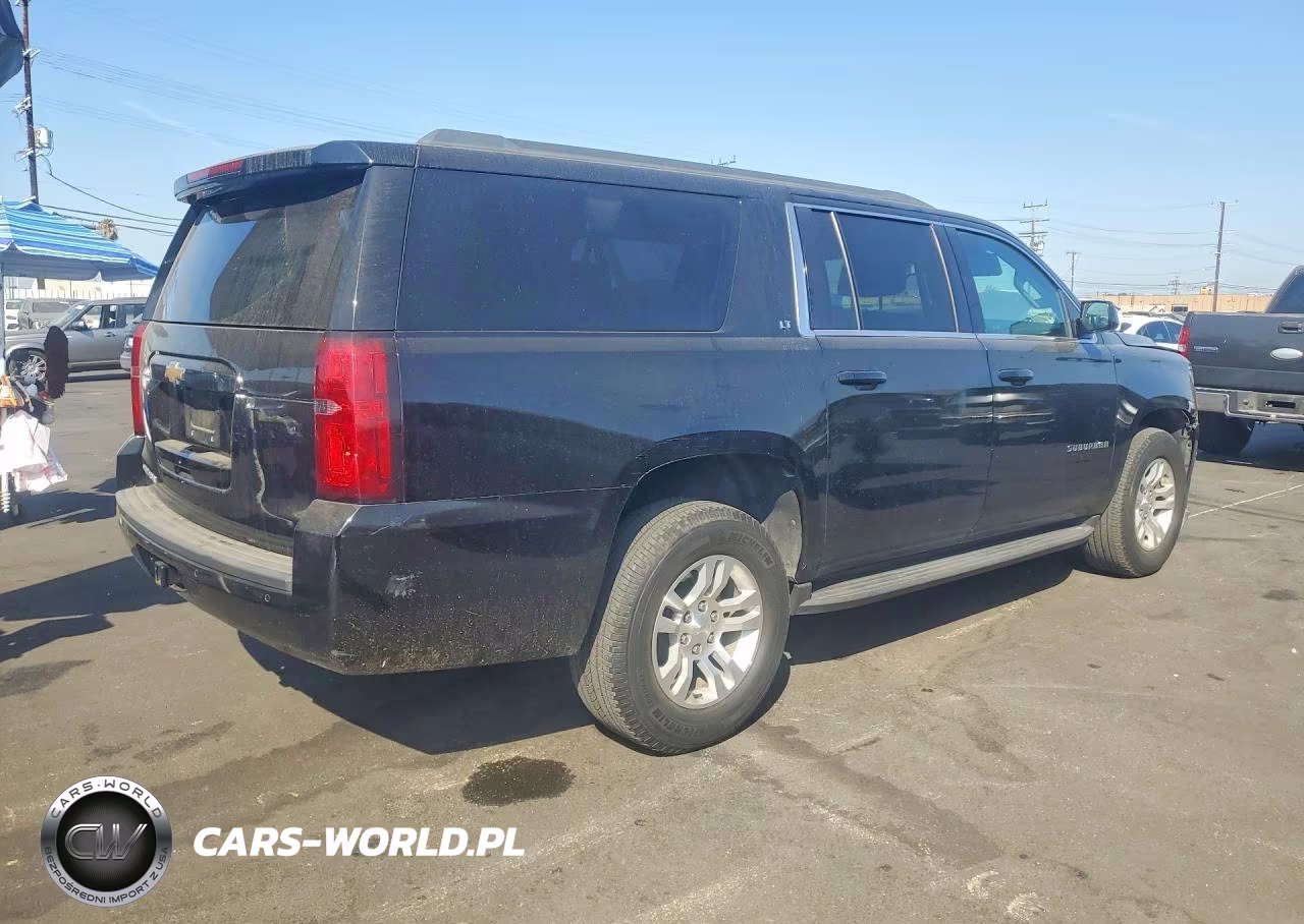 2019 Chevrolet Suburban C1500 Lt VIN:1GNSCHKC3KR124646 - 3