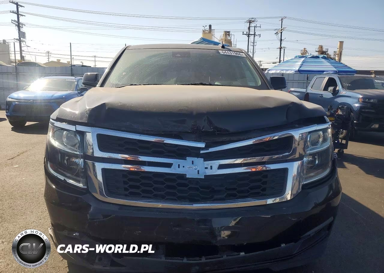 2019 Chevrolet Suburban C1500 Lt VIN:1GNSCHKC3KR124646 - 5