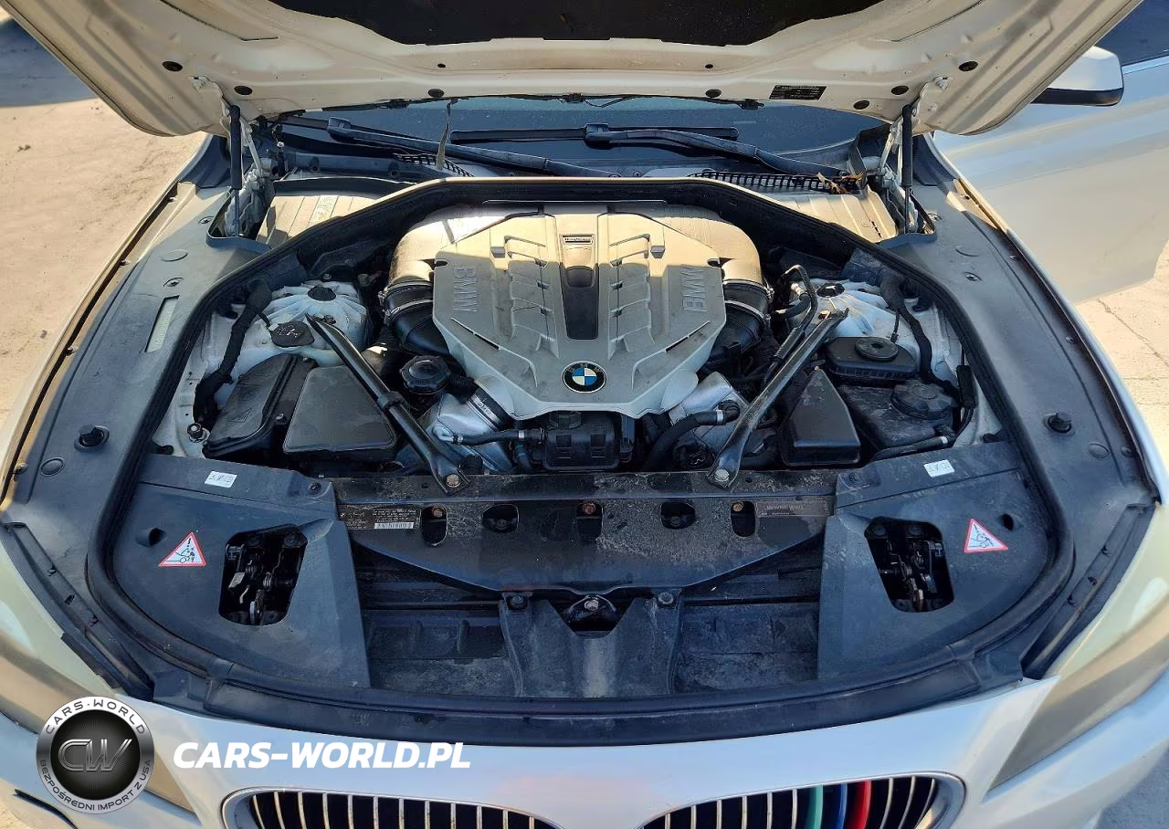 2010 BMW 750 Li xDrive VIN:WBAKC8C5XAC430847 - 11