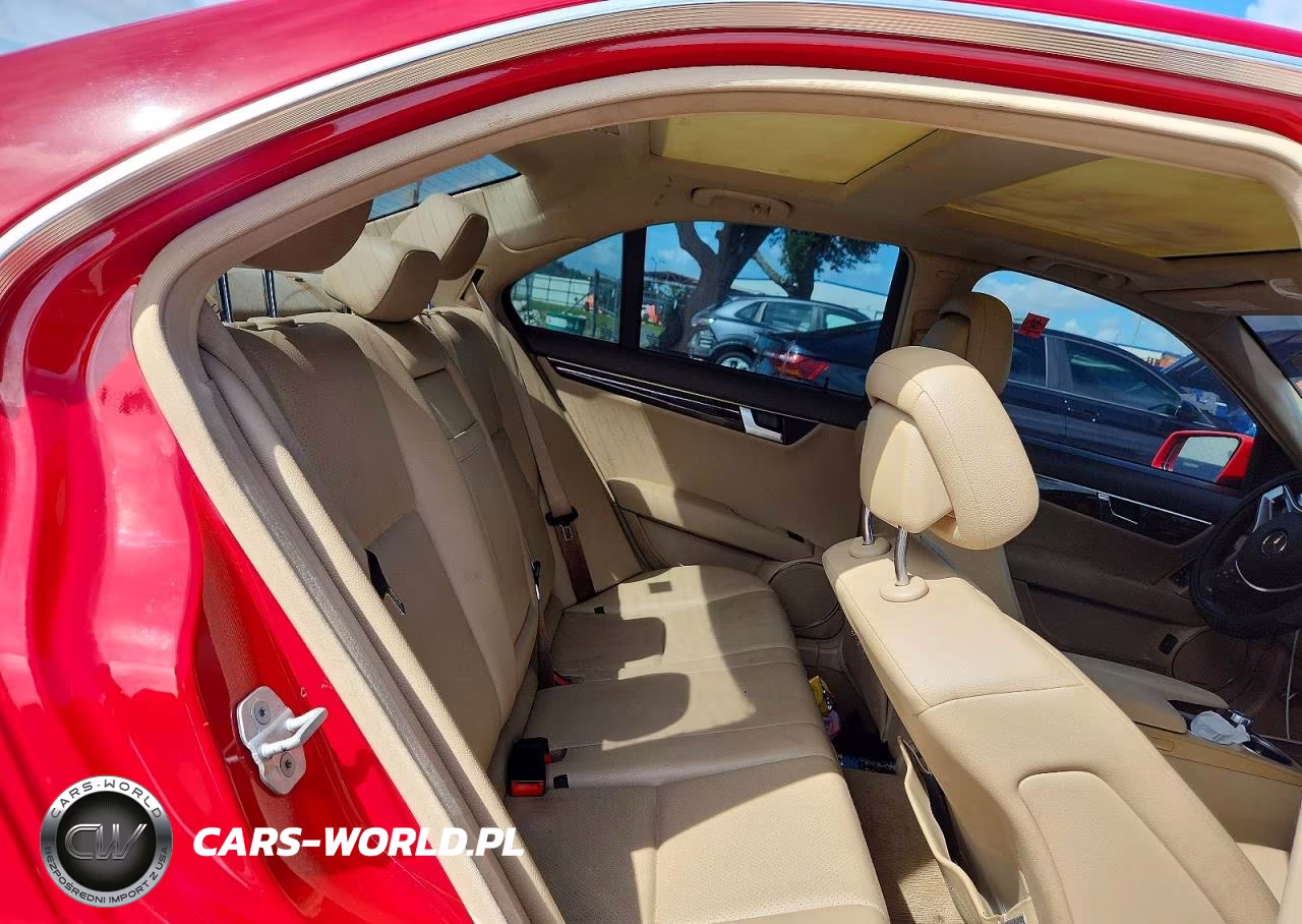 2014 Mercedes-Benz C 250 VIN:WDDGF4HBXER307811 - 10