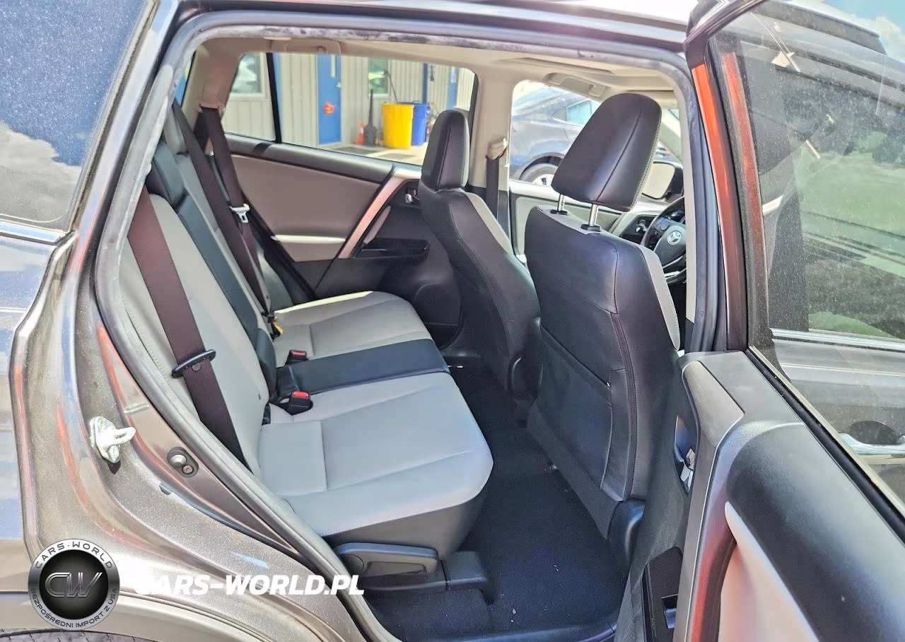 2018 Toyota Rav4 Limited VIN:JTMYFREV3JJ158032 - 11