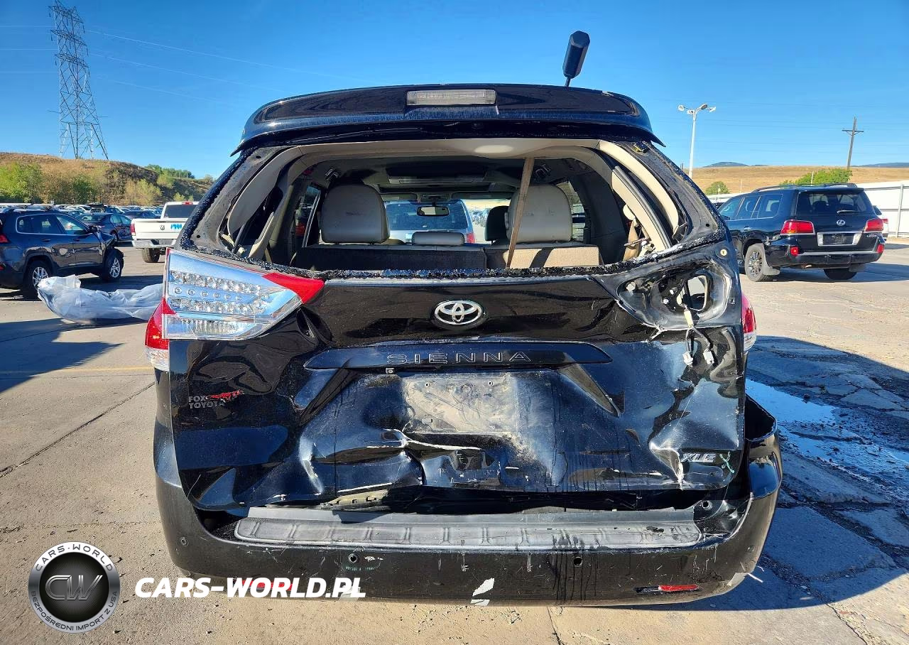 2013 Toyota Sienna Xle 8-Passenger VIN:5TDYK3DC6DS299273 - 6