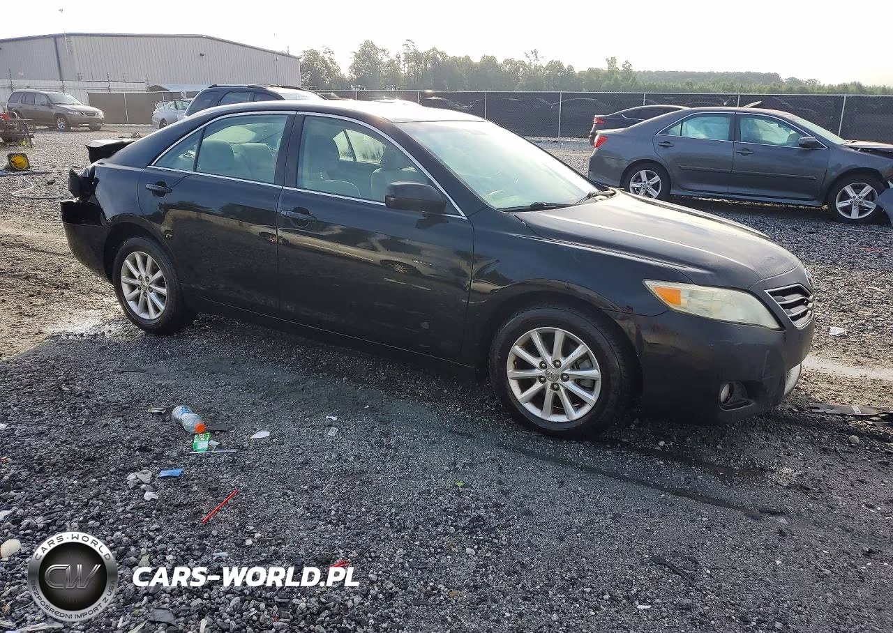 2011 Toyota Camry Xle VIN:4T1BF3EK4BU136755 - 4