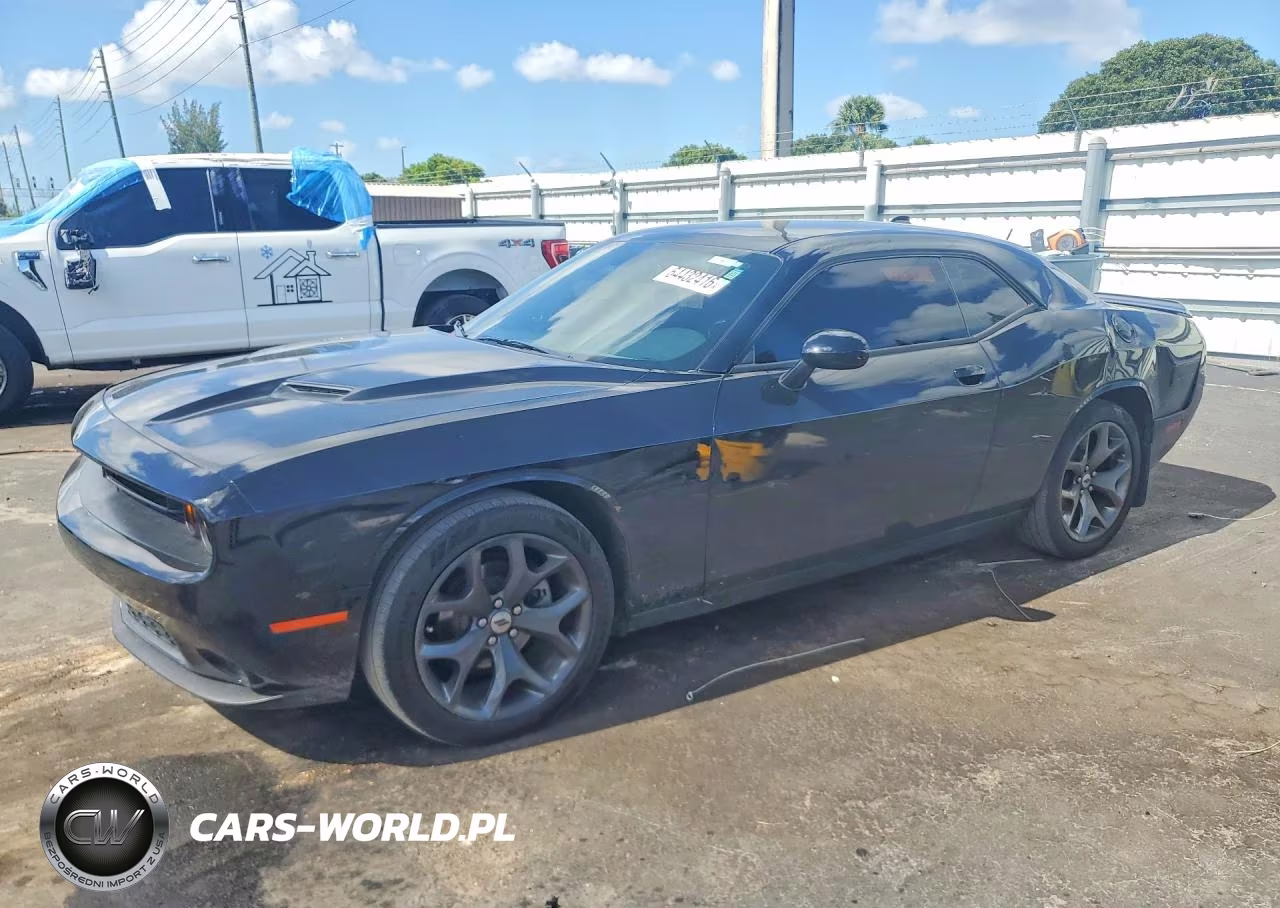 2021 Dodge Challenger Sxt – zdjęcie 1 z 12