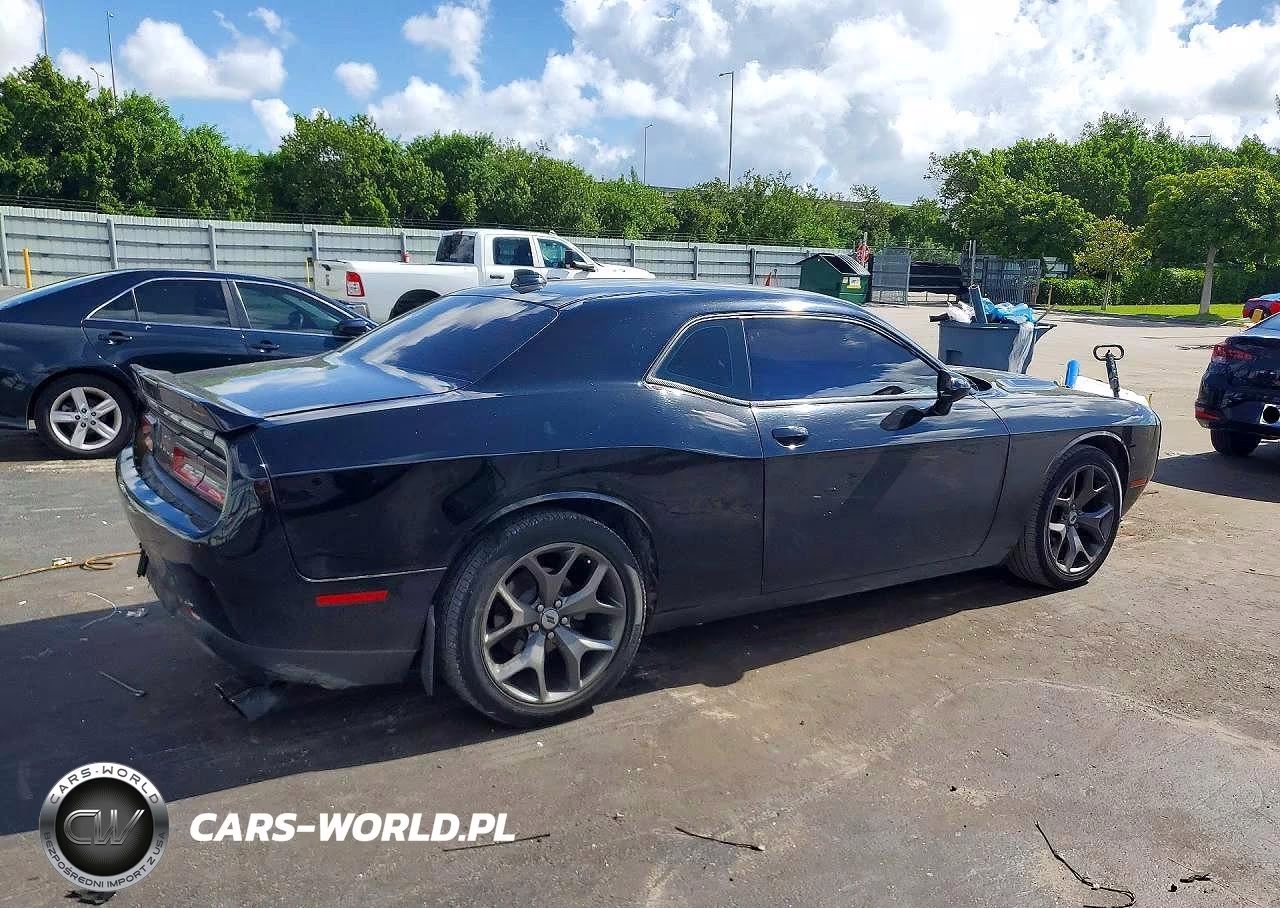 2021 Dodge Challenger Sxt VIN:2C3CDZAG6MH534434 - 3