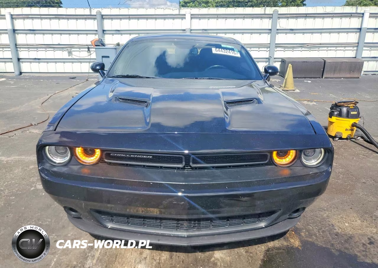 2021 Dodge Challenger Sxt VIN:2C3CDZAG6MH534434 - 5