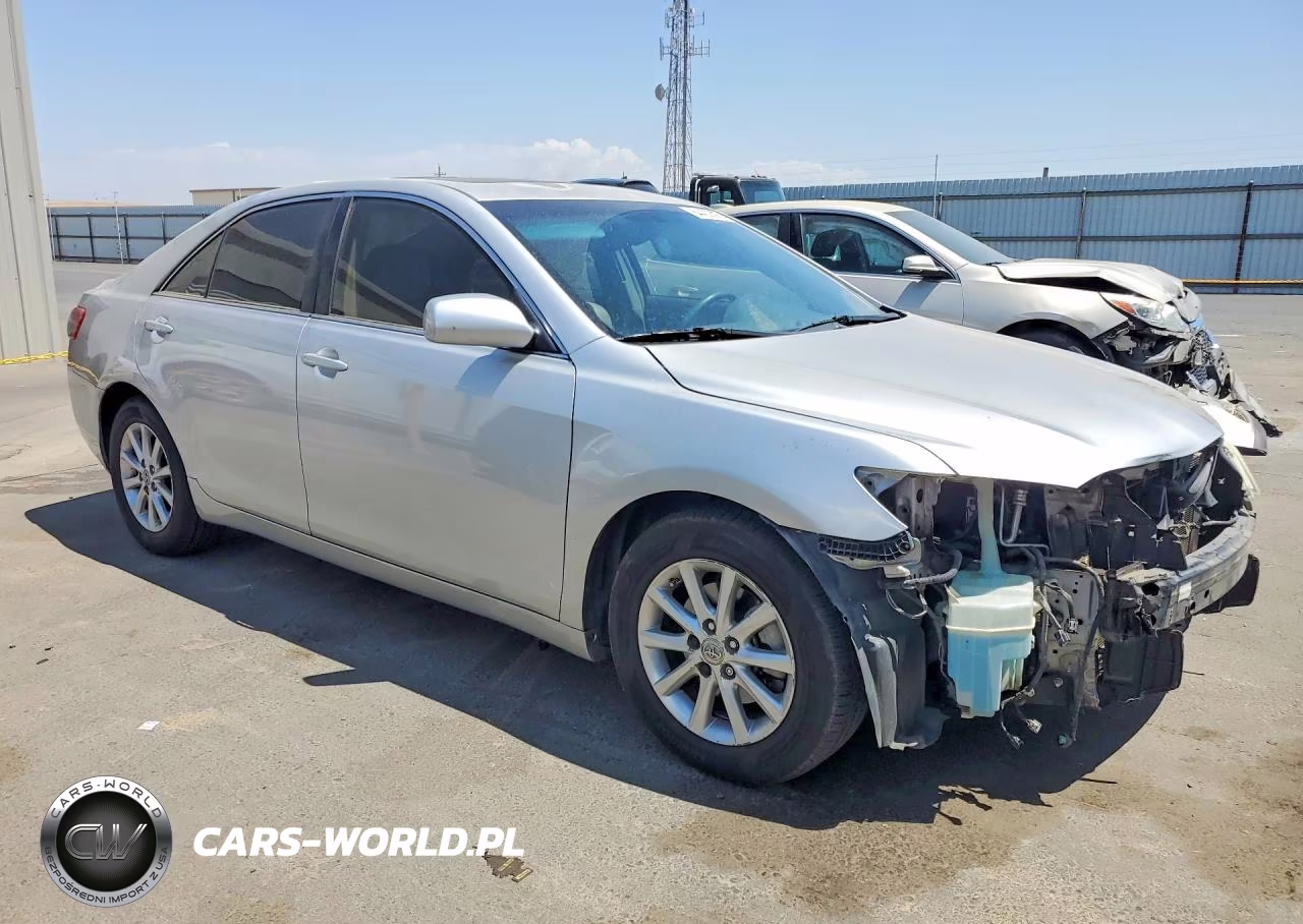2011 Toyota Camry Xle VIN:4T1BF3EK4BU766209 - 4