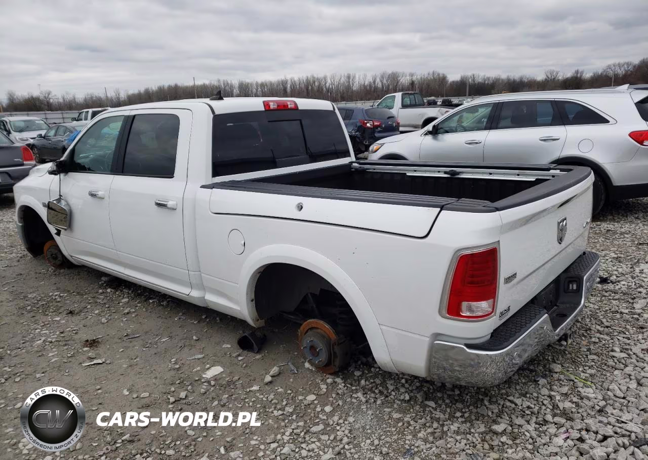 2018 Ram 1500 Laramie VIN:1C6RR7VT1JS291162 - 2