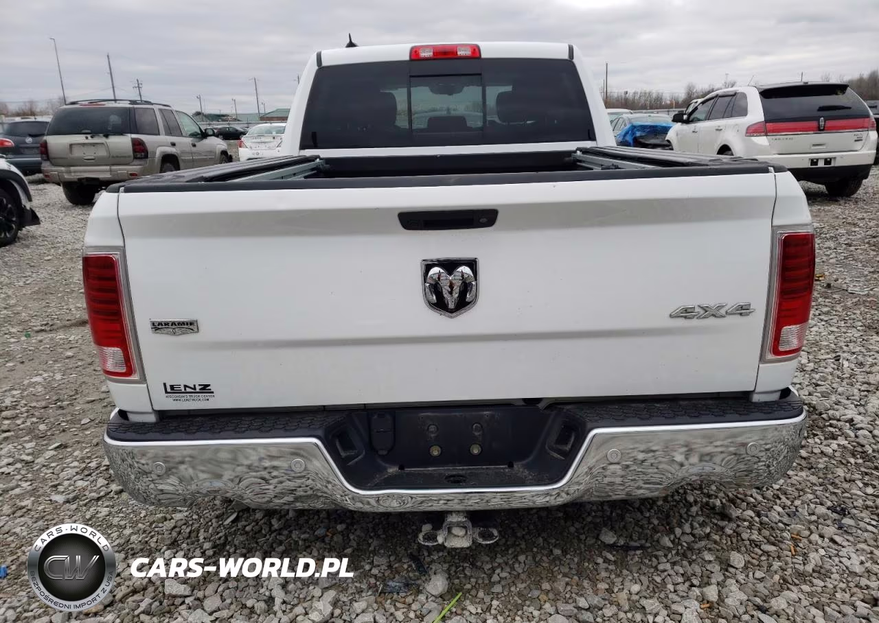 2018 Ram 1500 Laramie VIN:1C6RR7VT1JS291162 - 6