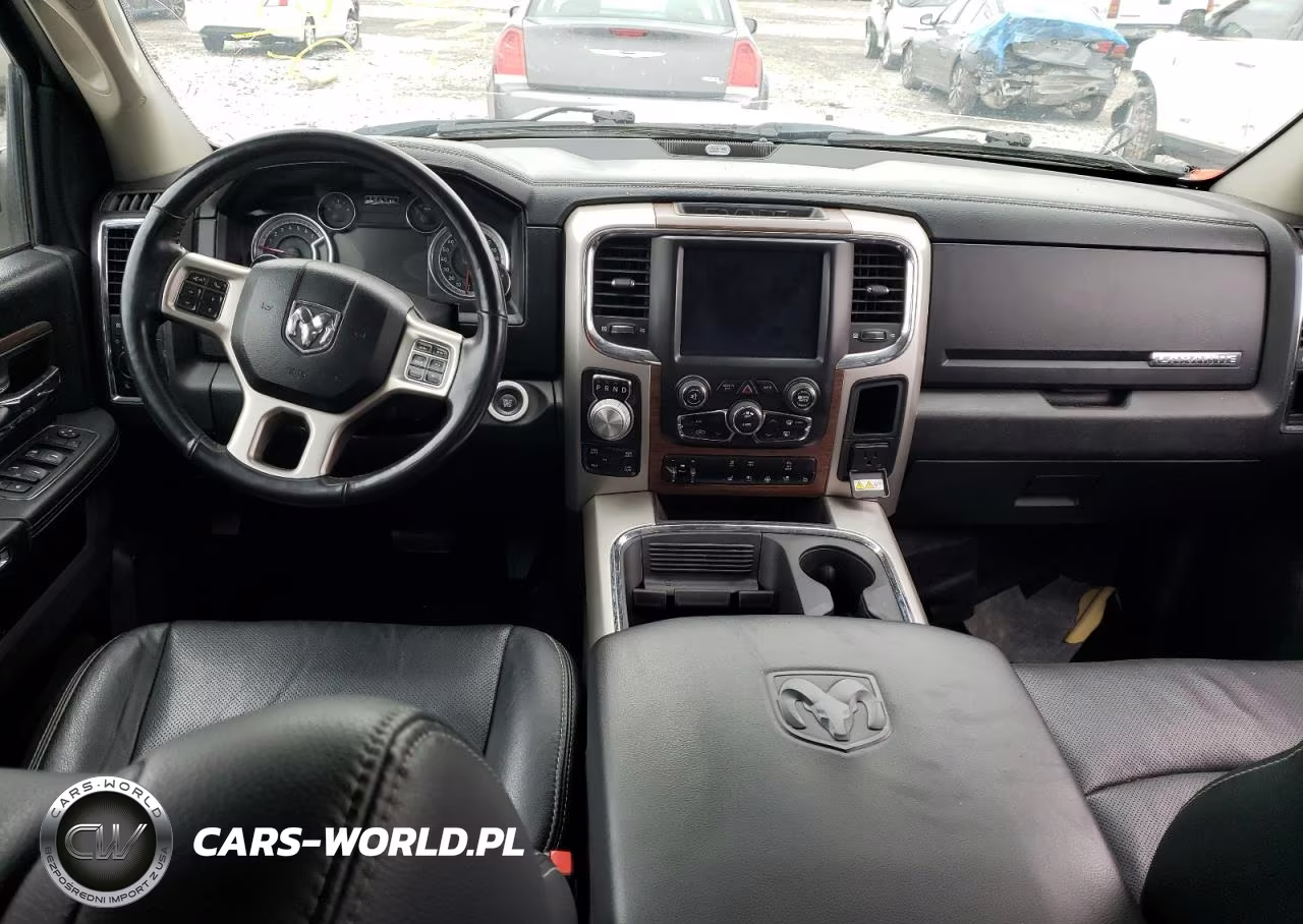 2018 Ram 1500 Laramie VIN:1C6RR7VT1JS291162 - 8