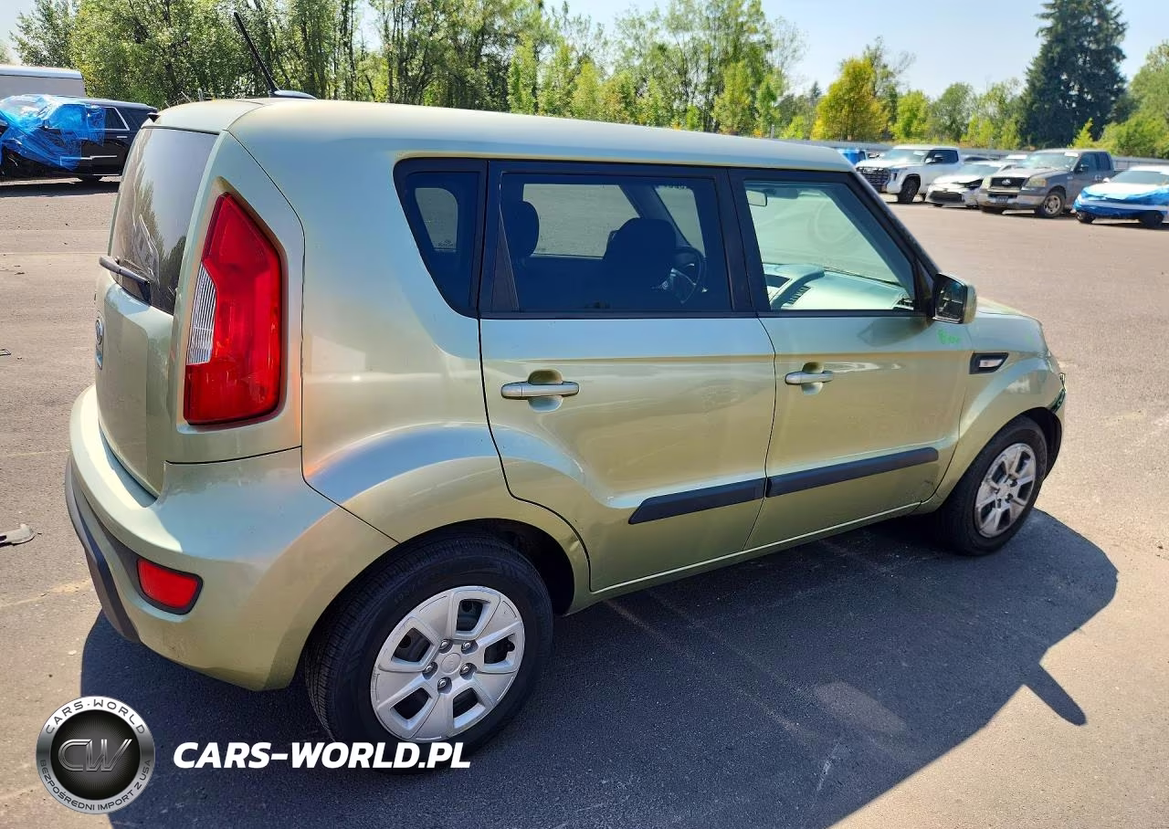 2012 Kia Soul Base VIN:KNDJT2A53C7354317 - 3