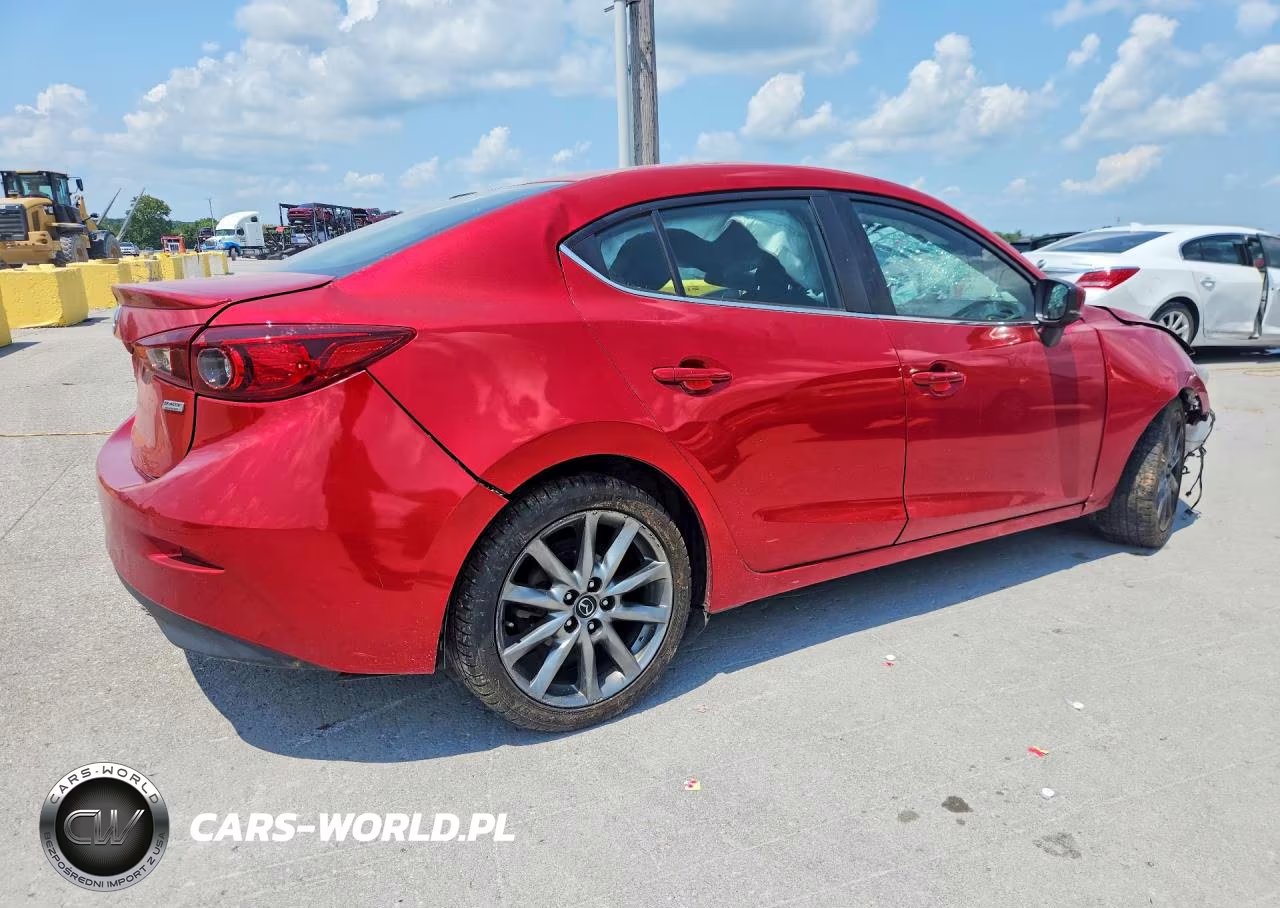 2018 Mazda 3 Touring VIN:3MZBN1V33JM253568 - 3