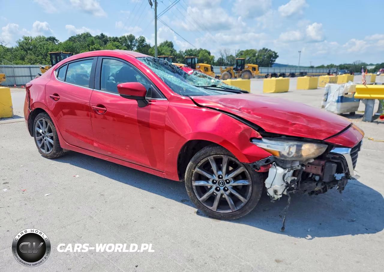 2018 Mazda 3 Touring VIN:3MZBN1V33JM253568 - 4