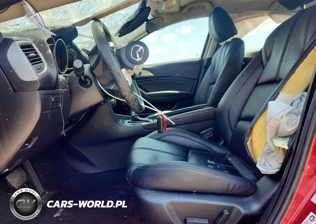 2018 Mazda 3 Touring VIN:3MZBN1V33JM253568 - 7