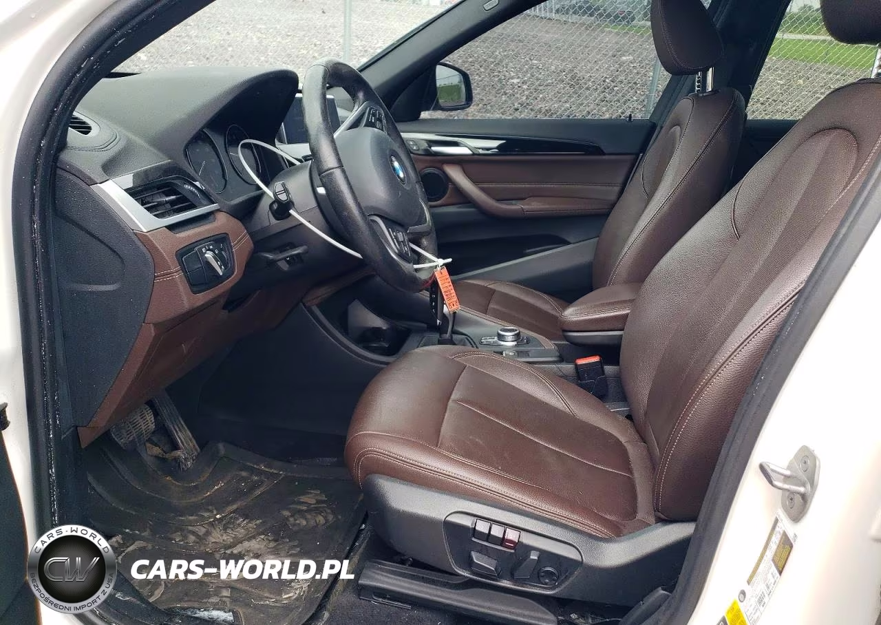 2022 BMW X1 xDrive28I VIN:WBXJG9C01N5U74116 - 7