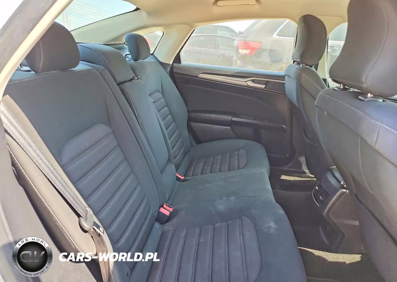 2018 Ford Fusion Se Hybrid VIN:3FA6P0LU9JR208938 - 10