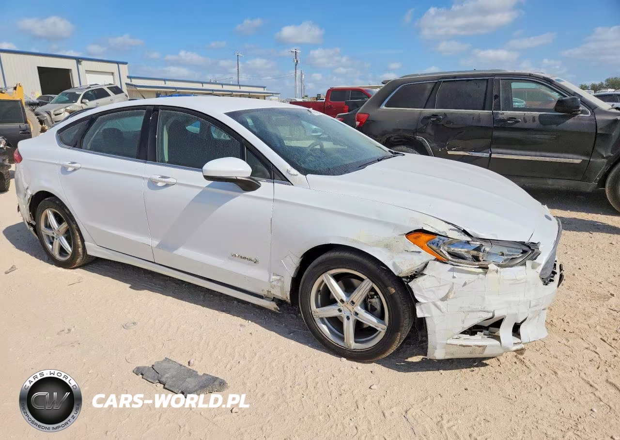 2018 Ford Fusion Se Hybrid VIN:3FA6P0LU9JR208938 - 4