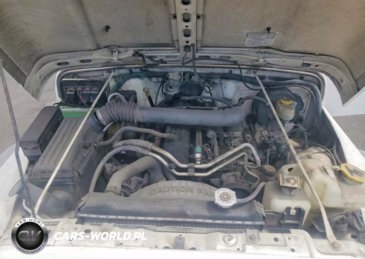 2005 Jeep Wrangler X VIN:1J4FA39S15P359184 - 12