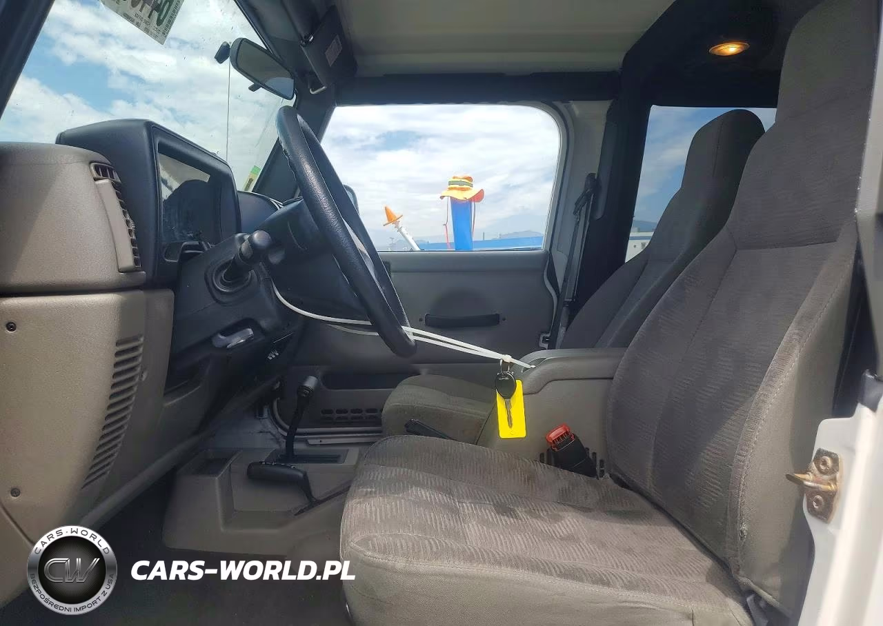 2005 Jeep Wrangler X VIN:1J4FA39S15P359184 - 7