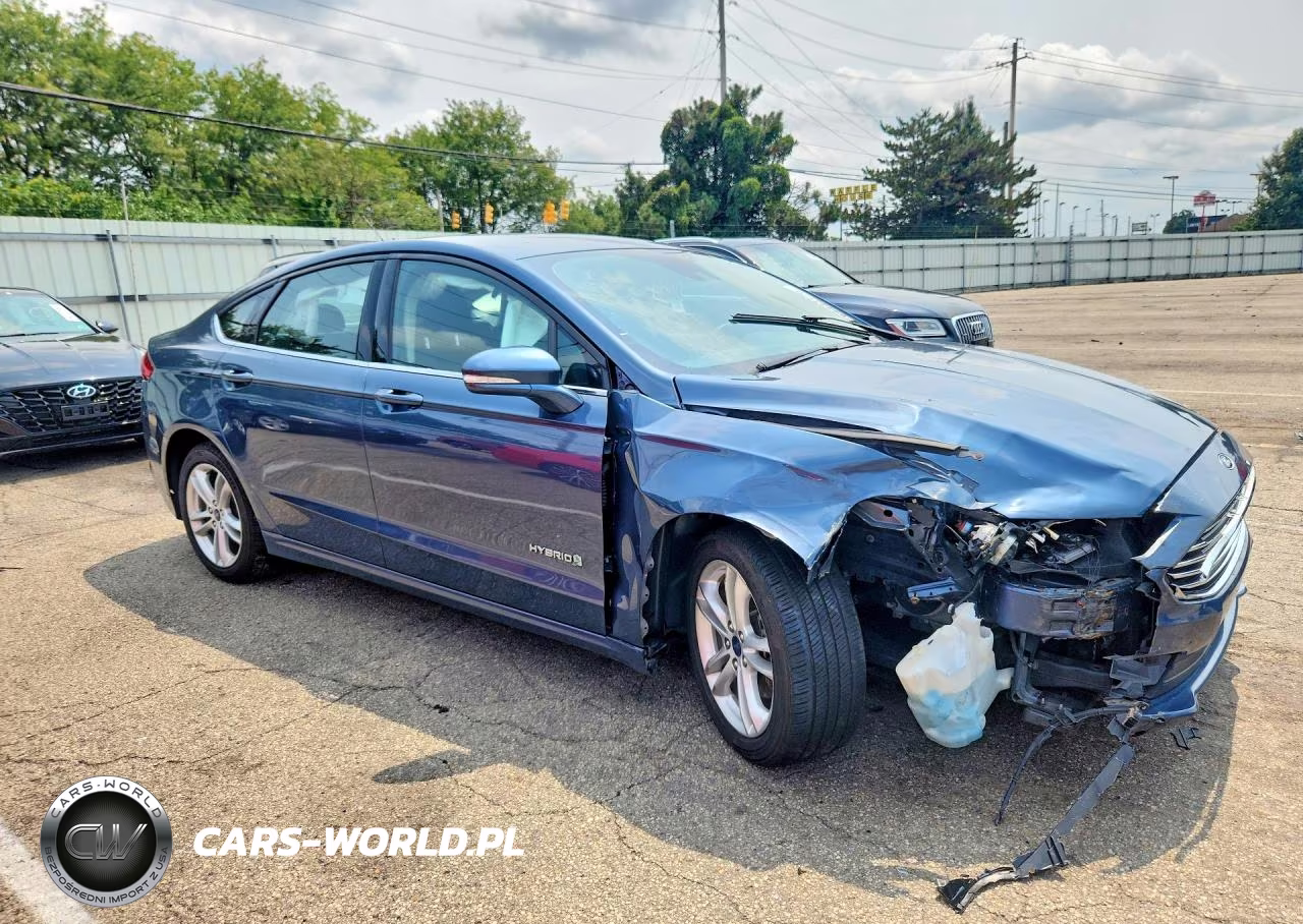 2018 Ford Fusion Se Hybrid VIN:3FA6P0LU1JR156589 - 4