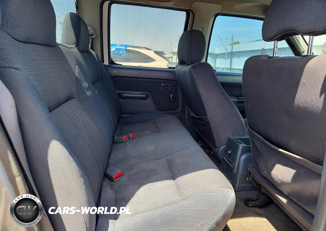 2002 Nissan Frontier Xe-V6 VIN:1N6ED27T82C393699 - 10