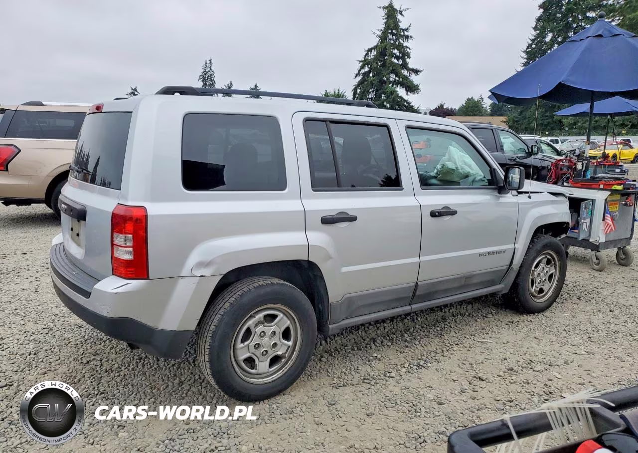 2011 Jeep Patriot Sport VIN:1J4NT1GA3BD115750 - 3