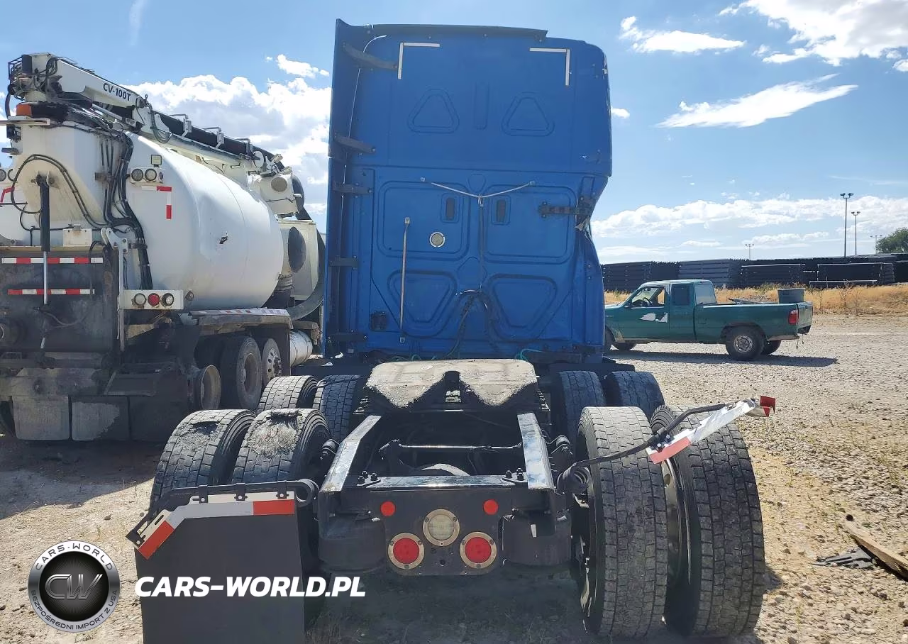 2020 Freightliner Cascadia 126 VIN:3AKJHHDR8LSLR0396 - 6