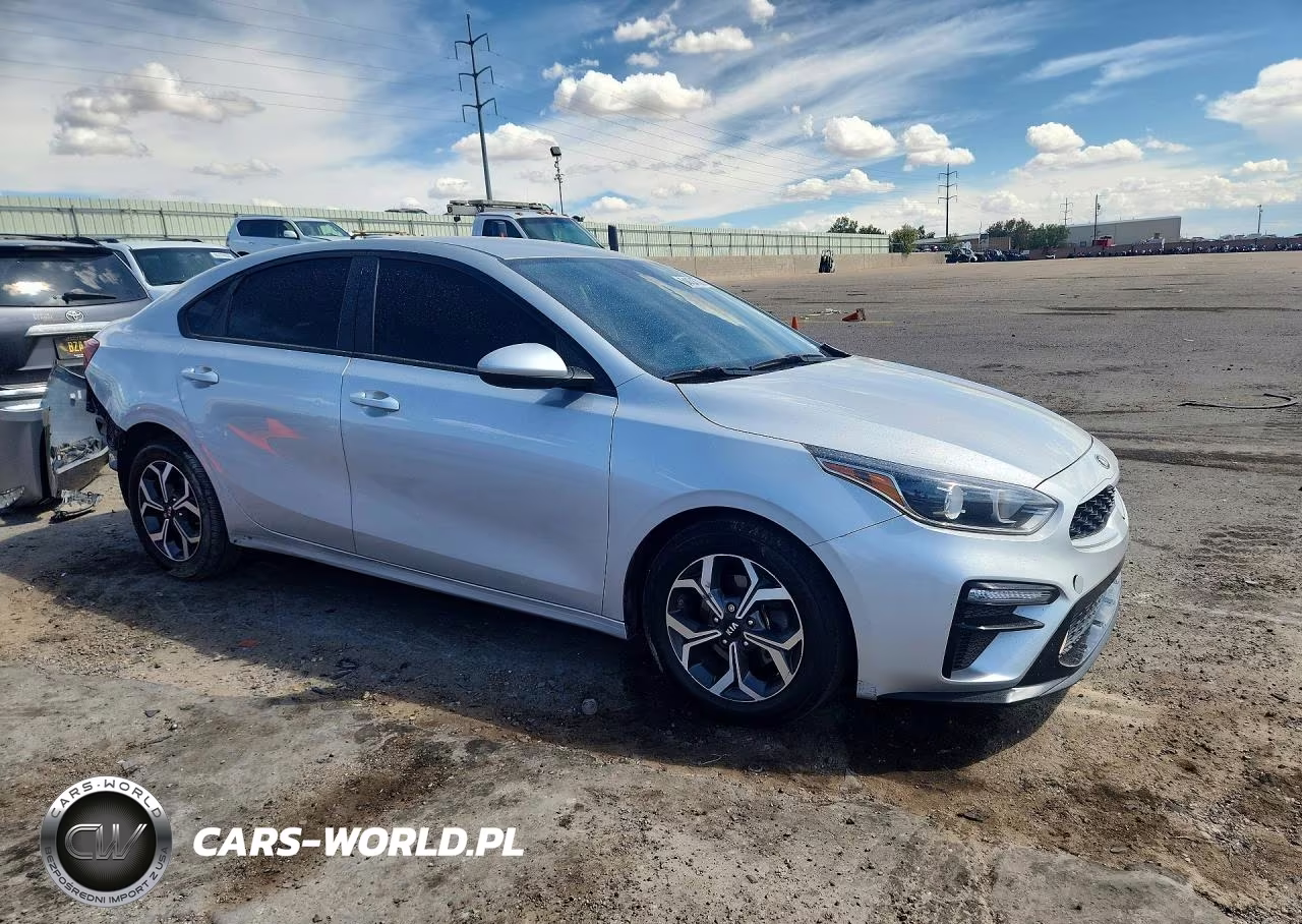 2021 Kia Forte Lxs VIN:3KPF24AD6ME334897 - 4