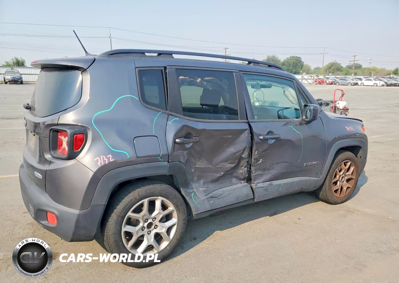 2016 Jeep Renegade Latitude VIN:ZACCJABT9GPC54785 - 3