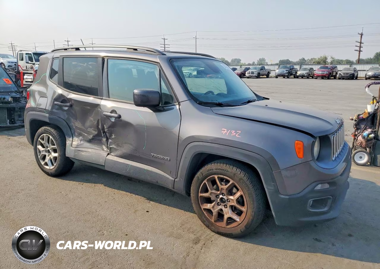 2016 Jeep Renegade Latitude VIN:ZACCJABT9GPC54785 - 4