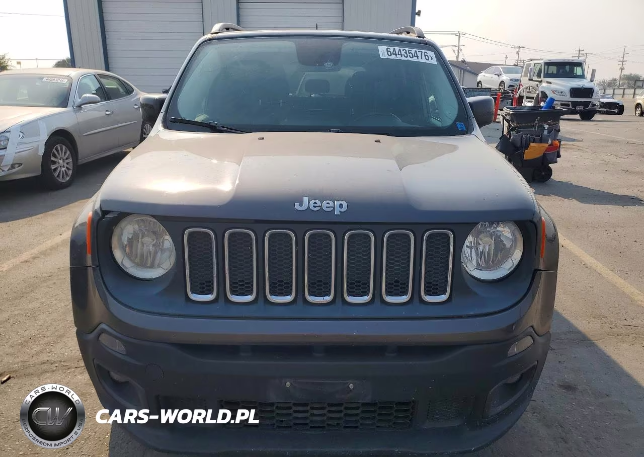 2016 Jeep Renegade Latitude VIN:ZACCJABT9GPC54785 - 5