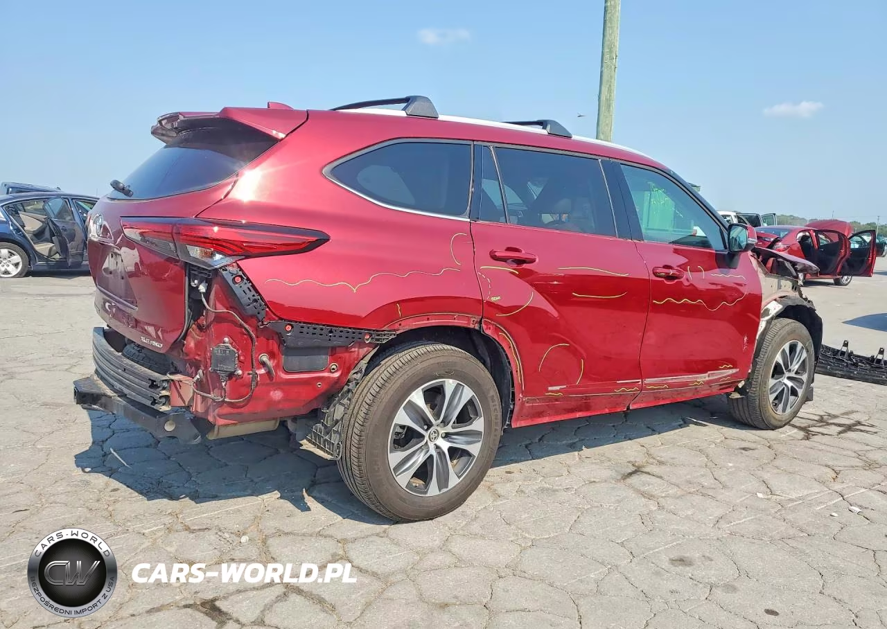 2022 Toyota Highlander Xle VIN:5TDHZRBH0NS219478 - 3