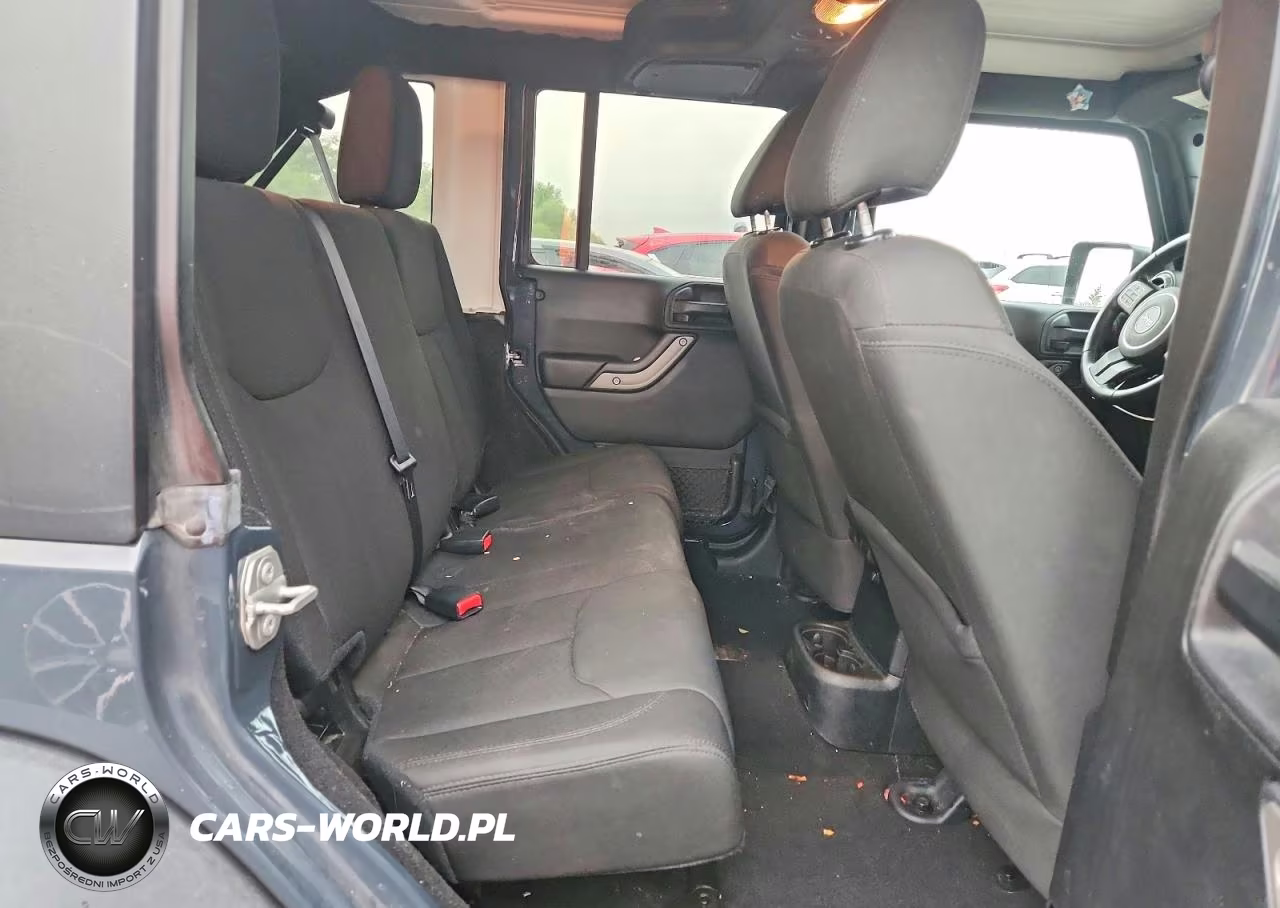 2016 Jeep Wrangler Unlimited Sport VIN:1C4BJWDG4GL216023 - 11