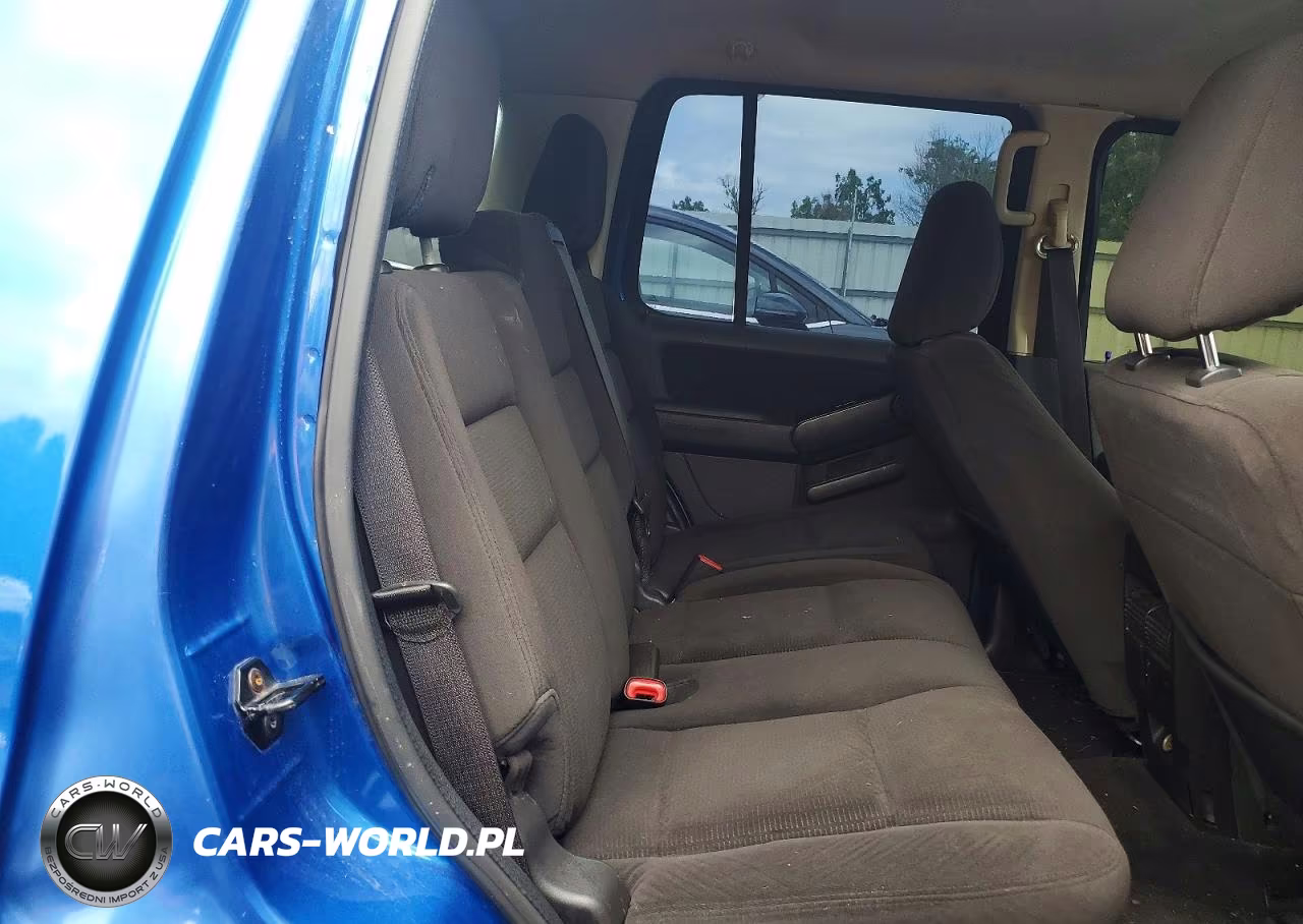 2010 Ford Explorer Xlt VIN:1FMEU7D81AUA82040 - 10