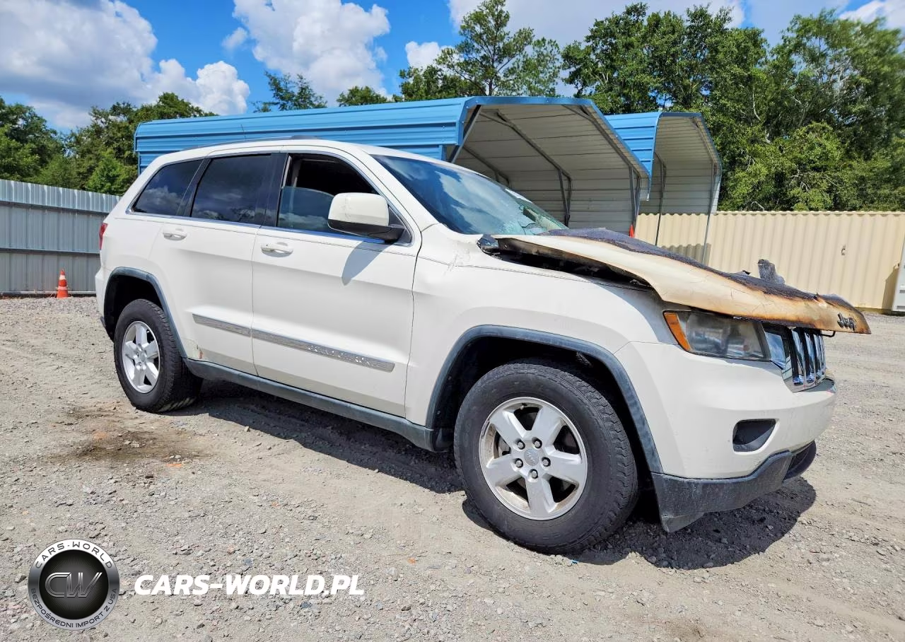 2011 Jeep Grand Cherokee Laredo VIN:1J4RS4GG0BC531870 - 4