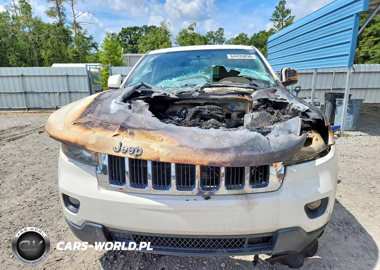2011 Jeep Grand Cherokee Laredo VIN:1J4RS4GG0BC531870 - 5