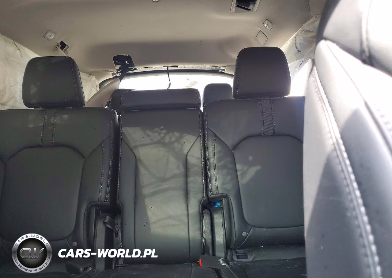 2025 Honda Pilot Touring VIN:5FNYG1H74SB174888 - 10