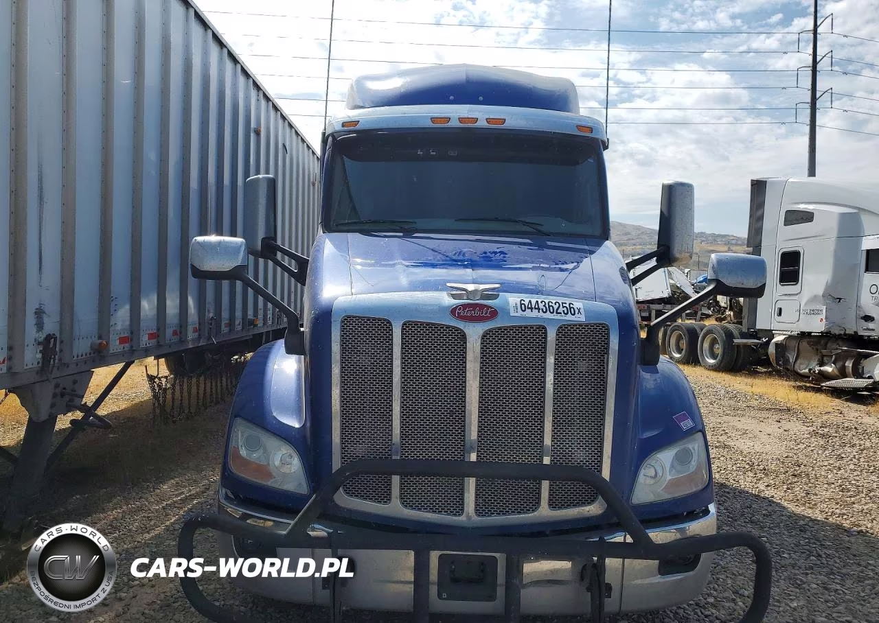 2017 Peterbilt 579 VIN:1XPBDP9X4HD363815 - 5