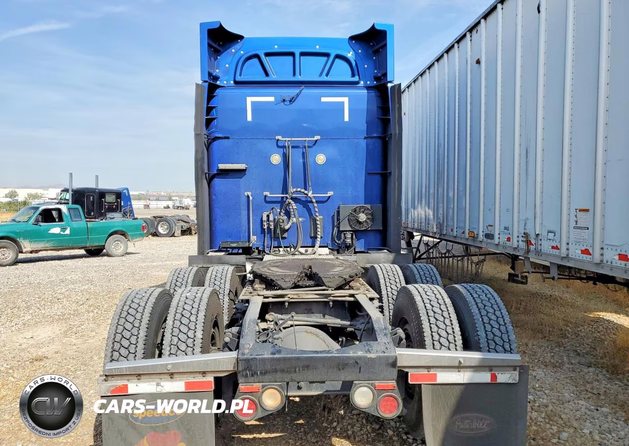 2017 Peterbilt 579 VIN:1XPBDP9X4HD363815 - 6