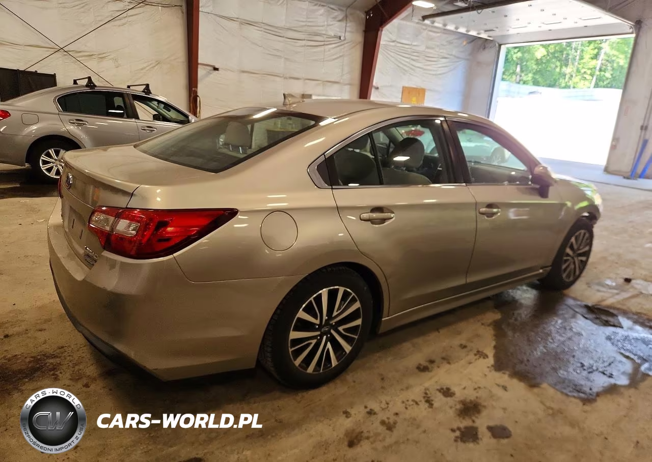 2019 Subaru Legacy 2.5I Premium VIN:4S3BNAF64K3036898 - 3