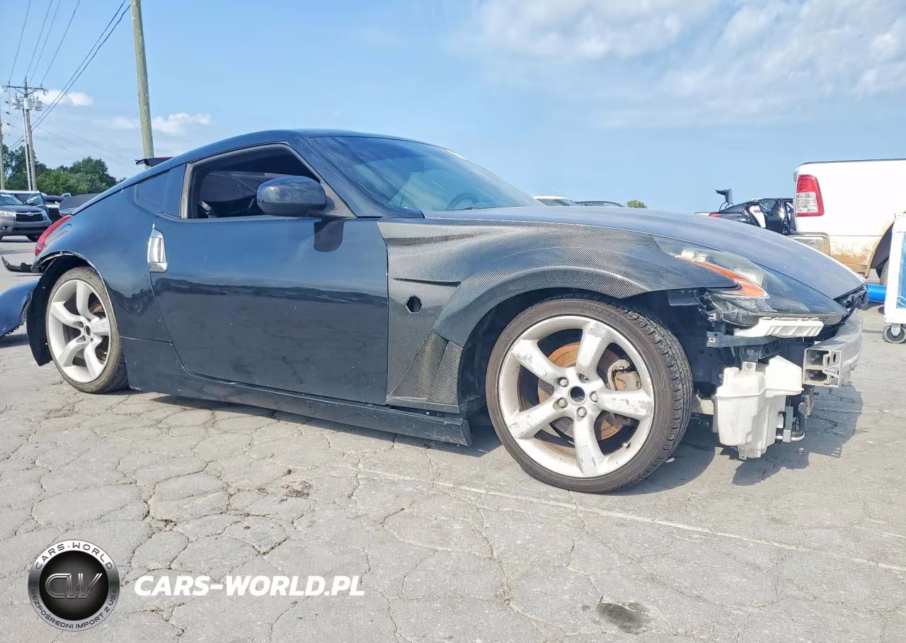 2018 Nissan 370Z Base VIN:JN1AZ4EH3JM571107 - 4