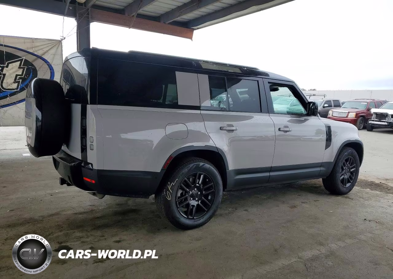 2026 Land Rover Defender 130 S VIN:SALEJFFUXT2501317 - 3