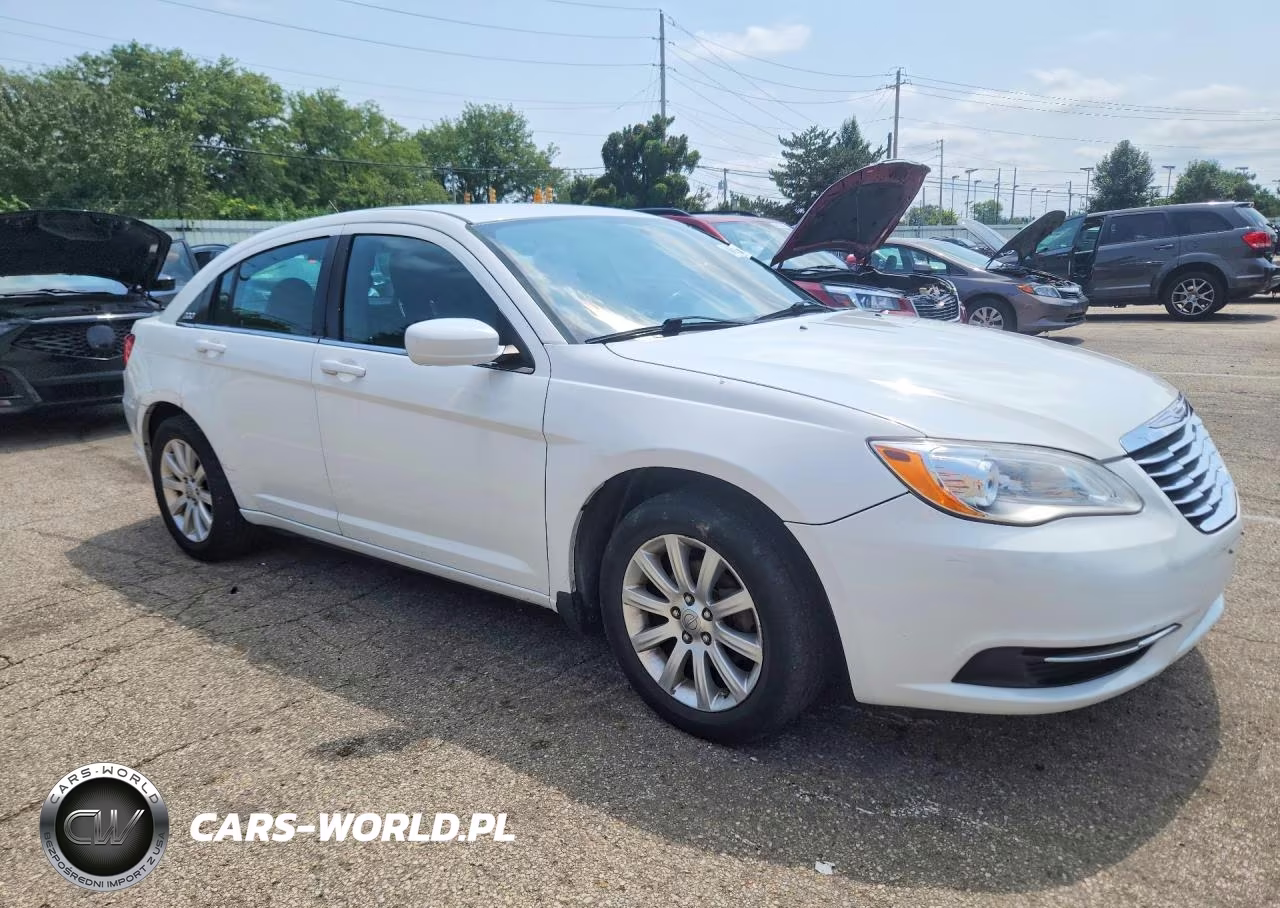 2012 Chrysler 200 Touring VIN:1C3CCBBB6CN295227 - 4